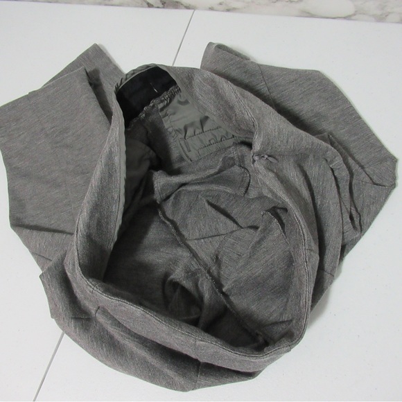 CAbi Newport Gray Slim Leg Pant Size 6 Style 814 - Picture 7 of 17